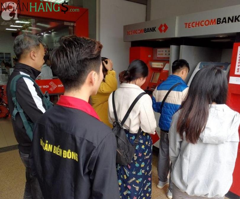 Ảnh Cây ATM ngân hàng Kỹ Thương Techcombank Toa Nha Hoa Rang - Ngo Duc Ke - Hcm 1