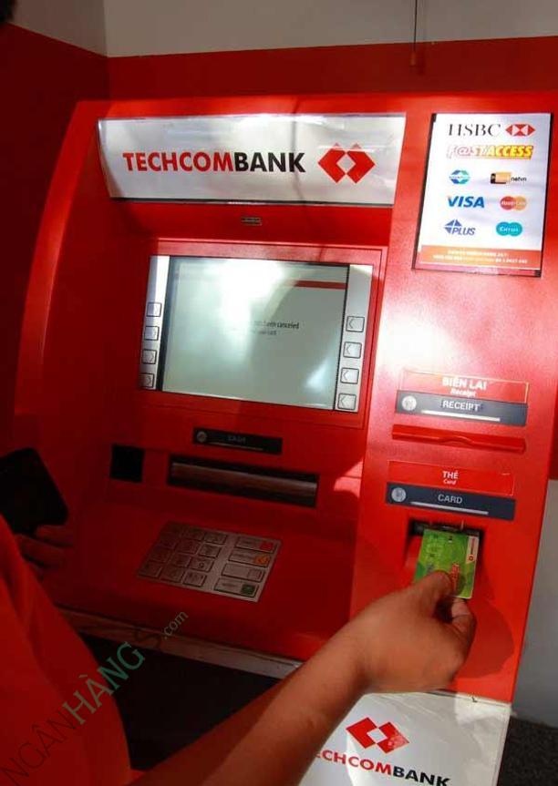 Ảnh Cây ATM ngân hàng Kỹ Thương Techcombank Metro Hoang Mai - 126 Tam Trinh - Ha Noi 1